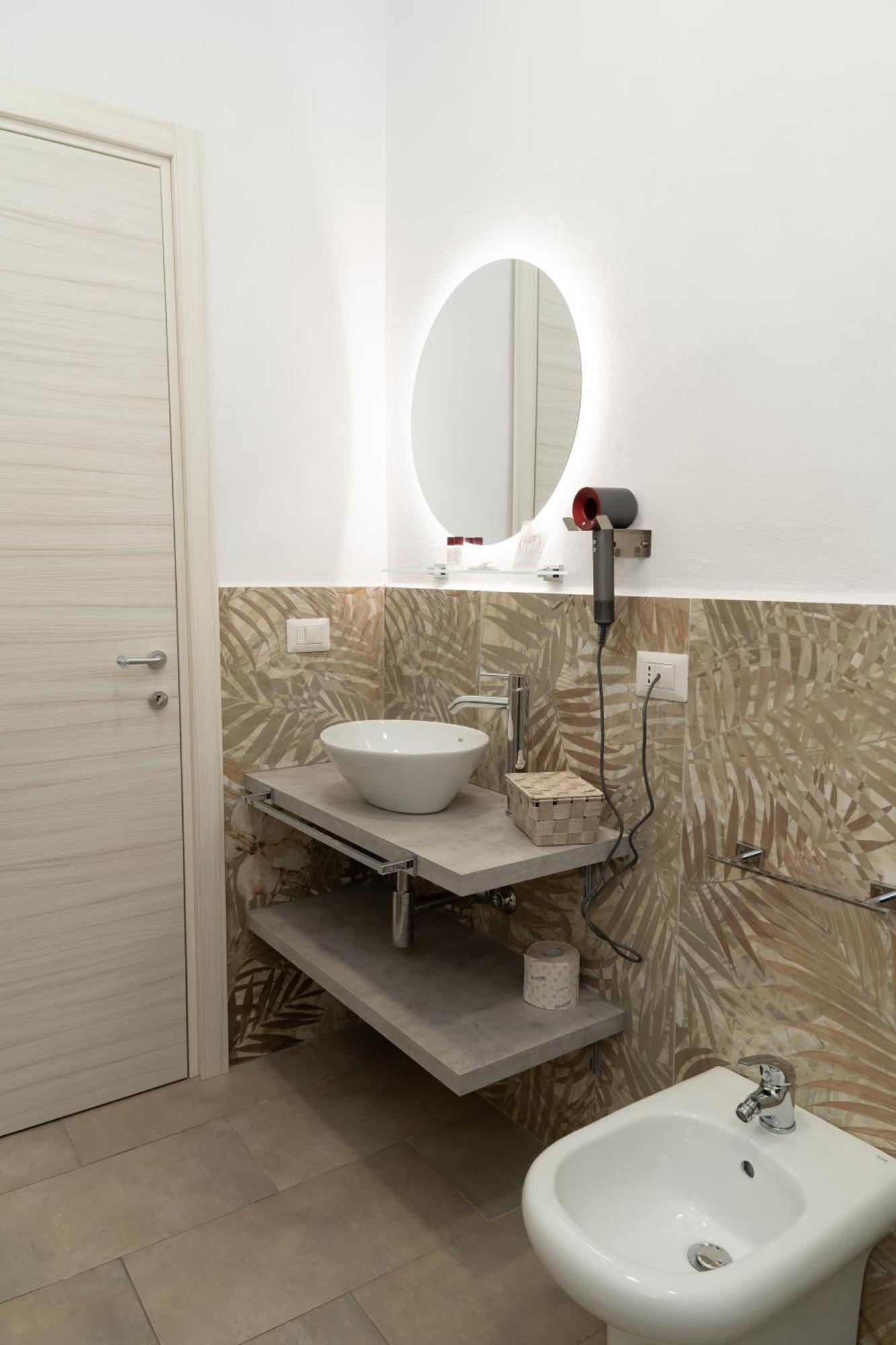 The Sun Boutique 3* Naples