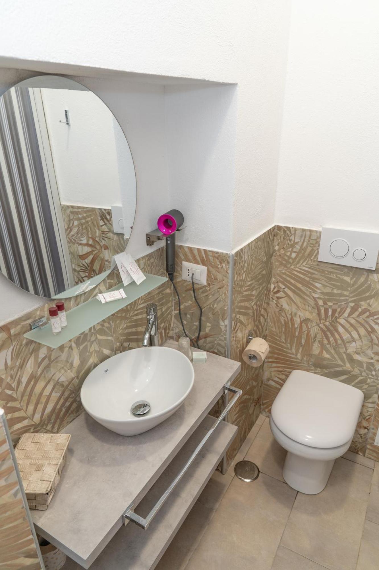 The Sun Boutique 3* Naples